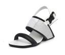 Sandalias de mujer con un bonito diseño. 8