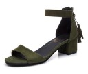 Sandalias de mujer decoradas con flecos 1
