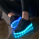 Scarpe da ginnastica in pelle per bambini che si illuminano 2