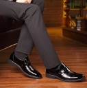 Scarpe eleganti verniciate da uomo J1481 4