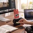Scheda di memoria microSDXC 128 GB con adattatore SD 1,5 x 1,9 cm Classe U3 V60 A2 Resistente all'acqua e agli urti Nero e oro Per smartphone 4