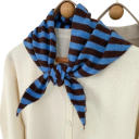 Sciarpa da donna a forma triangolare Sciarpa a righe calda in poliestere, lana, acrilico, viscosa e nylon Accessorio moda moderno per autunno e inverno 3