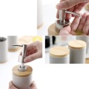 Set da bagno in ceramica e legno 4 pz Dispenser per sapone liquido con pompa Due bicchieri per spazzolini da denti e supporto comune 5