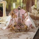 Set de ceai din porțelan pentru două persoane cu suport Căni de 200 ml cu farfurii și lingurițe Decor roz cu păsări și flori Mânere și margini 5