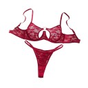 Set di biancheria intima da donna con reggiseno in pizzo con ferretto e cuore metallico al centro e perizoma con spalline regolabili ai lati 6