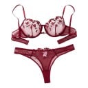 Set di lingerie trasparente bordeaux con reggiseno con ferretto e culotte con fiori ricamati e cuoricino tra i coppe 1