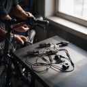 Set dynamischer LED-Blinker für E-Bikes 36 V bis 72 V 4 Stück Blaues Positionslicht Schalter für den Lenker Verkabelung und Halterungen IPX5 4
