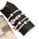 Set med pärlor 800 st Vita och gyllene pärlor Olika former och storlekar Plastiska lätta hypoallergena pärlor för tillverkning av armband halsband 2