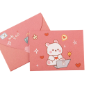 Set mit 10 roten Briefumschlägen und Papier 9,6 × 7,2 cm mit einem Motiv von einem Bären mit Laptop 1