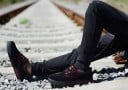 Sikkerhedsarbejdssko med ståltå i sneakerstil Overdel i kunstlæder Kontrastsying Flad sål 13