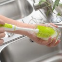 Siliconenborstel voor flessen en potten 2