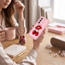 Silikoncover med håndledsrem til Samsung Galaxy A17 5G Holdbart Motiv af røde læber og kirsebær Lyserød Kamera beskyttelse Mobilcover 3