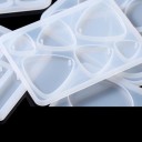 Silikonform 10,4 x 7,4 cm Dreieckige Anhänger Form für Harz mit Löchern für Ösen Schmuckherstellung Ohrringe Dekorationen 5