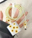 Silikonhülle für Ladegerät und Kabel mit Blumenmuster Transparente Hülle mit Sonnenblumen Schutz für iPhone 2 Silikonhülle für Ladegerät und Kabel mit Blumenmuster Transparente Hülle mit Sonnenblumen Schutz für iPhone 2