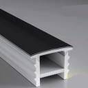 Silikoninen LED-profiili 20 x 20 mm Musta reuna 24 mm Pituus 1 m Taipuva Diffuusorilla Upotettava asennus urassa LED-nauhalle Ilman LED-nauhaa 1