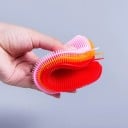 Silikónový štetec na riad Kulatá umývacia hubka s uškom na zavesenie Ohebný silikón so štetinami Na taniere a hrnce Priemer 10,5 cm 7