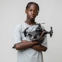 Skládací mini dron s duálnou 8K HD kamerou 9,5 x 9,5 x 3 cm Ovládač s úložným priestorom pre dron Predné svetlá Čierny Na zábery zo vzduchu 4