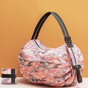 Skládací nákupní taška STACEYO voděodolná nylonová na zip s nastavitelným popruhem rozložená 40 x 40 cm růžová maskáčová na nákup i cesty 4