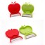Skládací škrabka ve tvaru jablka 4