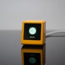 Skrivbordsapparat för övervakning av bitcoin, aktier och valutor med pekskärm, LED-display 30 x 30 mm, USB-strömförsörjning 19