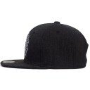 Snapback con simbolo 3