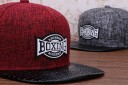 Snapback med bokseskrift J2260 5