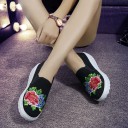 Sneakers slip on da donna con fiori J2404 5