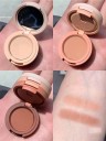 Sombra de ojos 3 en 1 brillante y mate Sombra de ojos de tres niveles Empaque compacto 2