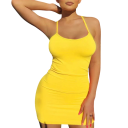 Sommerkjole med stropper og skulderrem. Bodycon-kjole over knæet. Elegant sommeroutfit til hverdag og fest. 9