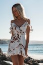 Sommerkleid mit Blumen A1 1