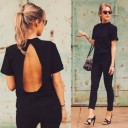 Sort dame-T-shirt med synlig ryg 1