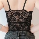 Soutien-gorge bralette en dentelle pour femmes avec corsage allongé Bretelles réglables Ourlet à volants Polyester et dentelle Taille unique 8