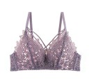 Soutien-gorge en dentelle avec des lacets 10
