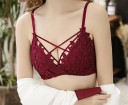Soutien-gorge en dentelle avec des lacets 1