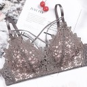 Soutien-gorge en dentelle avec des lacets 5