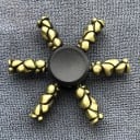 Spinner antiestrés metálico con motivo decorativo Juguete giratorio para los dedos para liberar tensión Apariencia dorada antigua Tamaño aprox. 6 17