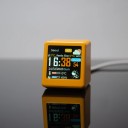 Stacjonarne urządzenie do monitorowania bitcoinów, akcji i walut z dotykowym sterowaniem, wyświetlacz LED 30 x 30 mm, zasilanie USB 6