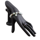 Standaard voor armbanden en horloges hand op zuil 27 × 23 × 9 cm plastic juwelenstandaard decoratieve standaard voor armbanden 1