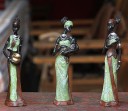 Statuetta decorativa donna africana 3 pz 2