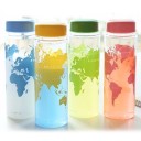Sticlă de călătorie pentru băut cu imprimeu al hărții lumii Capac filetat în culoarea imprimeului Plastic transparent Capacitate 500 ml 7