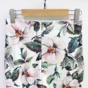Stilfuld nederdel med blomster J501 til kvinder 2