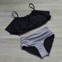 Stílusos női bikini fodrokkal J3444 2