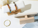 Stojan na náramky a hodinky T-bar 19,5 × 8,5 × 5 cm drevený stojan so sametovým vankúšikom na vystavenie náramkov hodín 5