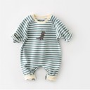 Stribet babyheldragt med dinosaur T2739 4
