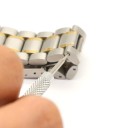 Strumento metallico bilaterale per rimuovere i perni dai cinturini degli orologi con forcella e punta per regolazioni precise 4