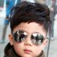 Stylowe okulary przeciwsłoneczne dla chłopców z UV 400 J672 2