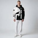 Sudadera con cremallera para hombre con capucha y cordones blancos con gran estampado de calavera y bandera americana en la manga en estilo motero 2