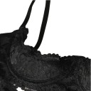 Sujetador de encaje para mujer con aros y copas bajas con borde acanalado y cinturón de encaje ancho en color negro 5