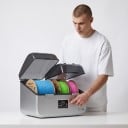 Sušička filamentů Se dvěma nezávislými komorami Pro cívky 1–2 kg Ohřev až 75 °C a úsporný režim Světle šedá Pro 3D tisk z PLA a PETG i TPU 2