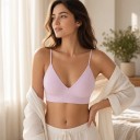 Sutiã bralette triangular com decote em V profundo em alças finas e costas baixas com uma larga faixa inferior 7
